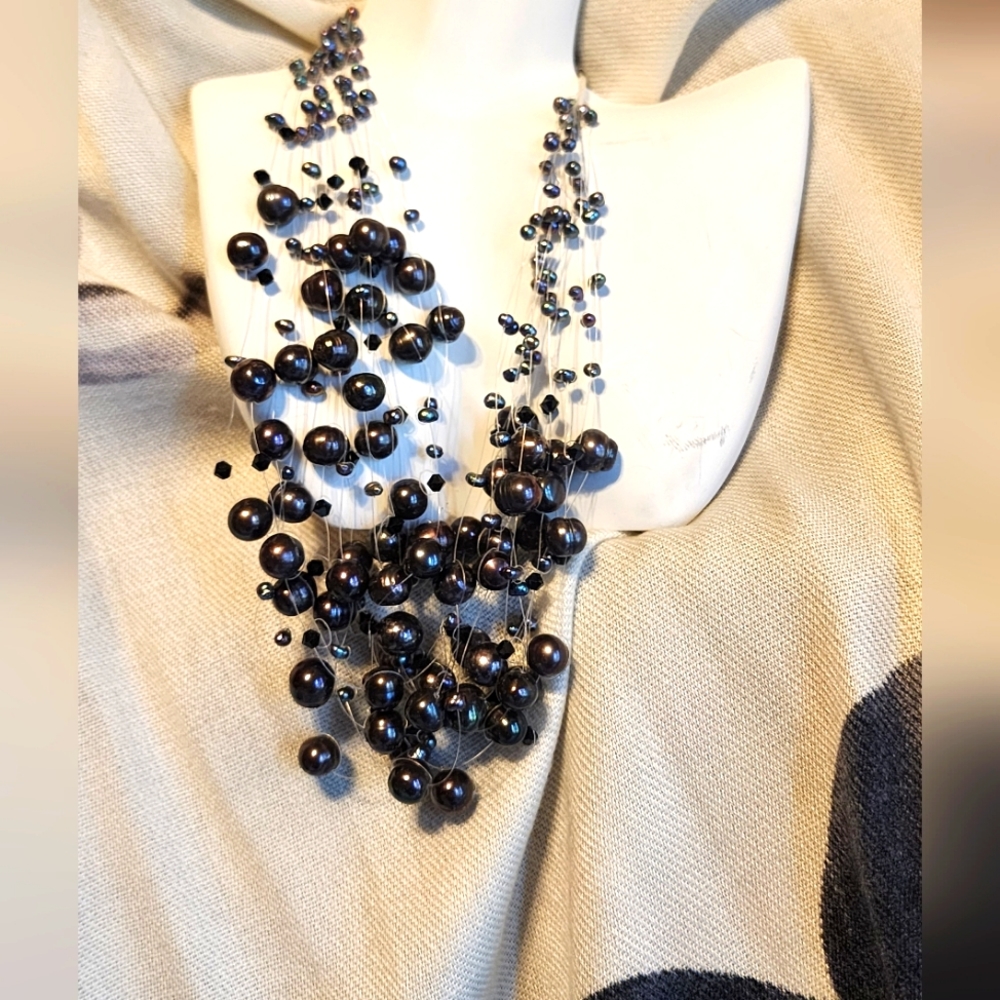 PEARL necklace - multilayered